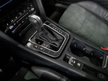 VW Arteon Shooting Brake 2.0 TDI R-Line DSG Pano