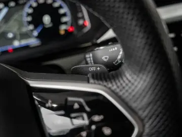 VW Arteon Shooting Brake 2.0 TDI R-Line DSG Pano