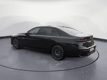 BMW 740 d xDrive M Sportpaket Pro Iconic