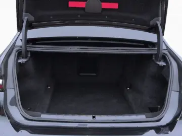 BMW 740 d xDr M Sport AHK StHz SkyL