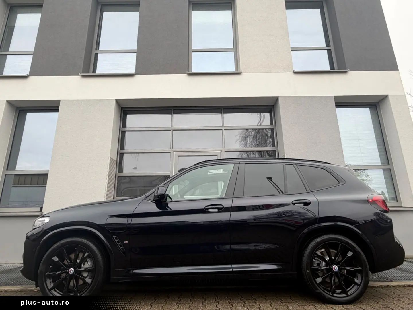 BMW X3 30e xD M SPORT ACC PANO HARMAN 360 HUD KEY 20