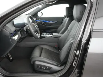 BMW 520i M Sport Lüft ACC PAs 360  ha&ka 4xSHZ el.Si