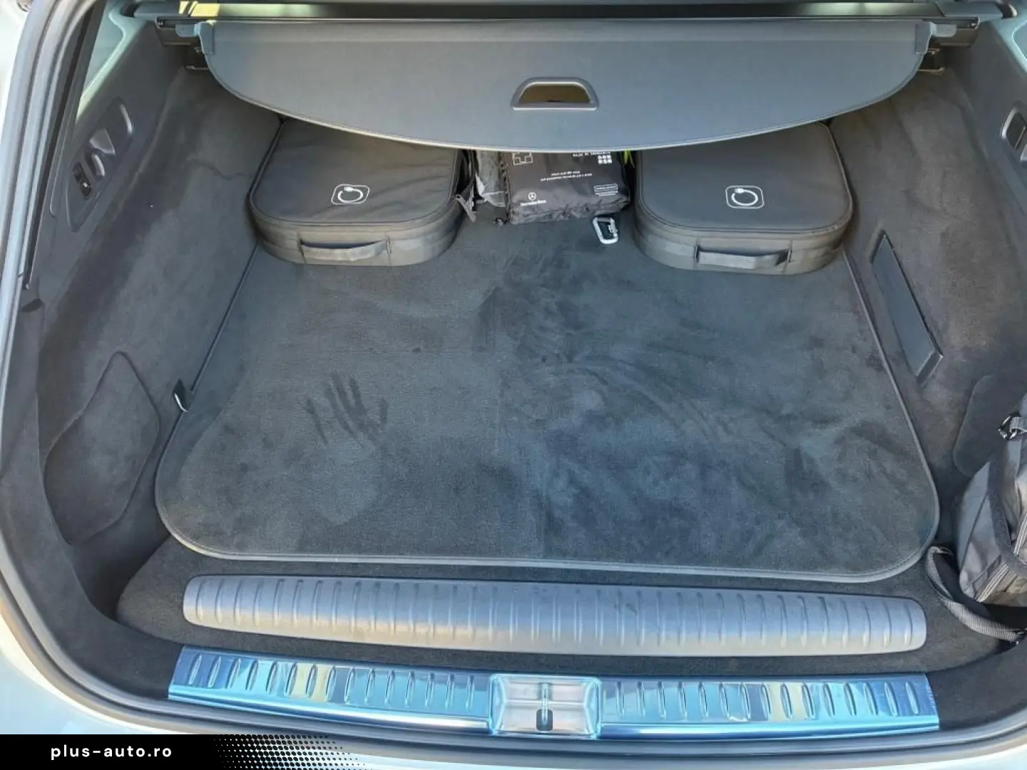 MERCEDES-BENZ AMG E 53 Hybrid 4M  AMG AHK Night 360 Burm-4D