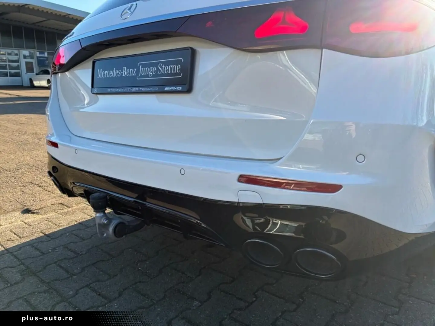 MERCEDES-BENZ AMG E 53 Hybrid 4M  AMG AHK Night 360 Burm-4D