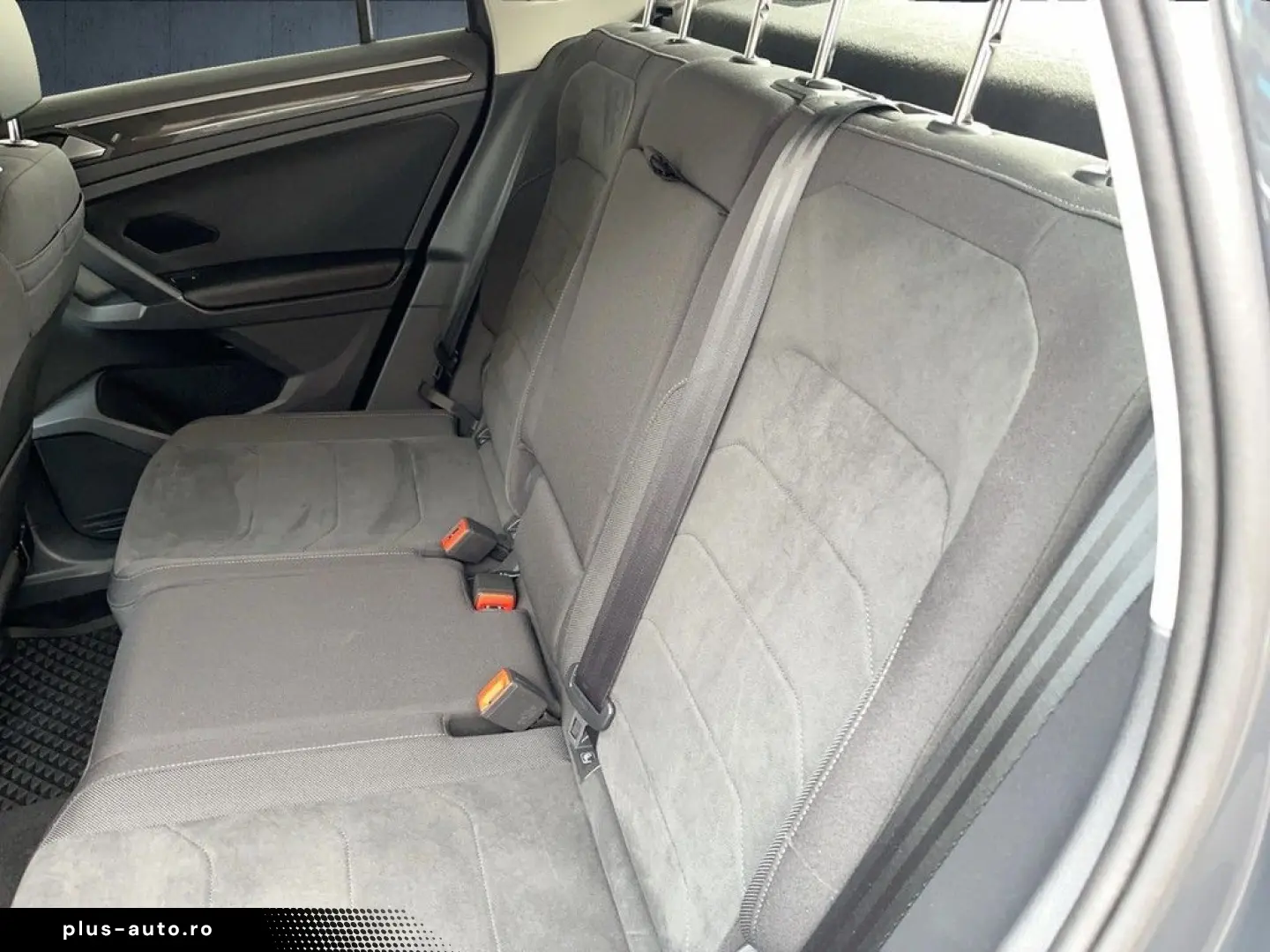 VW Tiguan 2.0 TDI DSG Elegance Navi IQ.Light ACC