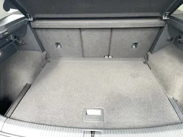 VW Tiguan 2.0 TDI DSG Elegance Navi IQ.Light ACC