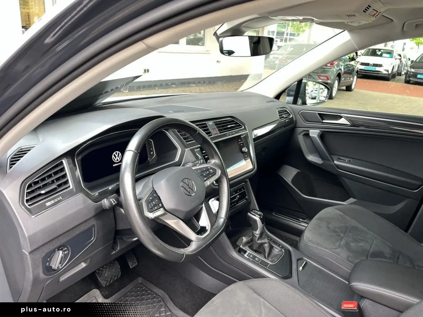 VW Tiguan 2.0 TDI DSG Elegance Navi IQ.Light ACC