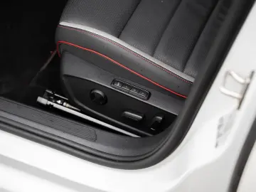 VW Golf GTI Clubsport IQLight Harman-Kardon ACC DCC