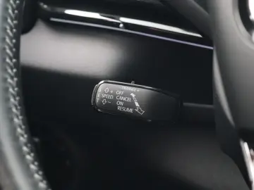 SKODA KAROQ SPORTLINE 1.5TSI DSG ANHÄNGERKUPPLUNG 19