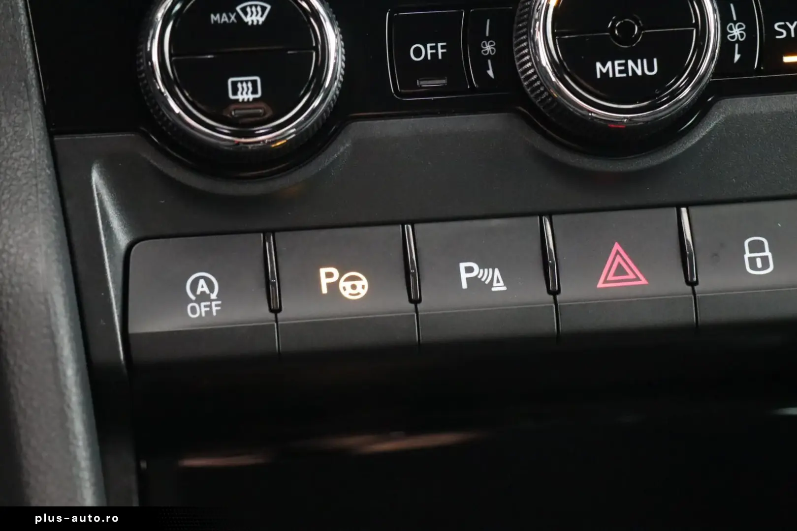 SKODA KAROQ SPORTLINE 1.5TSI DSG ANHÄNGERKUPPLUNG 19