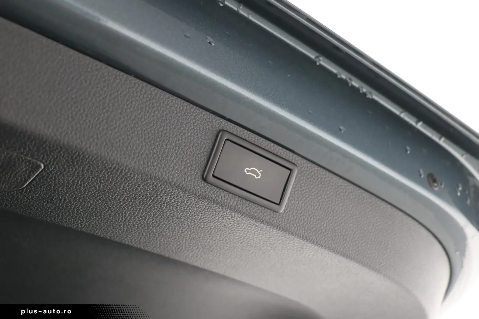 SKODA KAROQ SPORTLINE 1.5TSI DSG ANHÄNGERKUPPLUNG 19