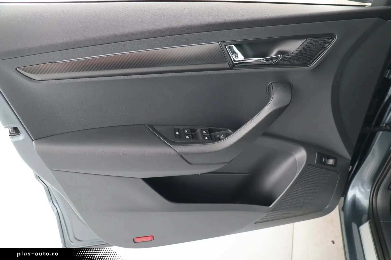 SKODA KAROQ SPORTLINE 1.5TSI DSG ANHÄNGERKUPPLUNG 19