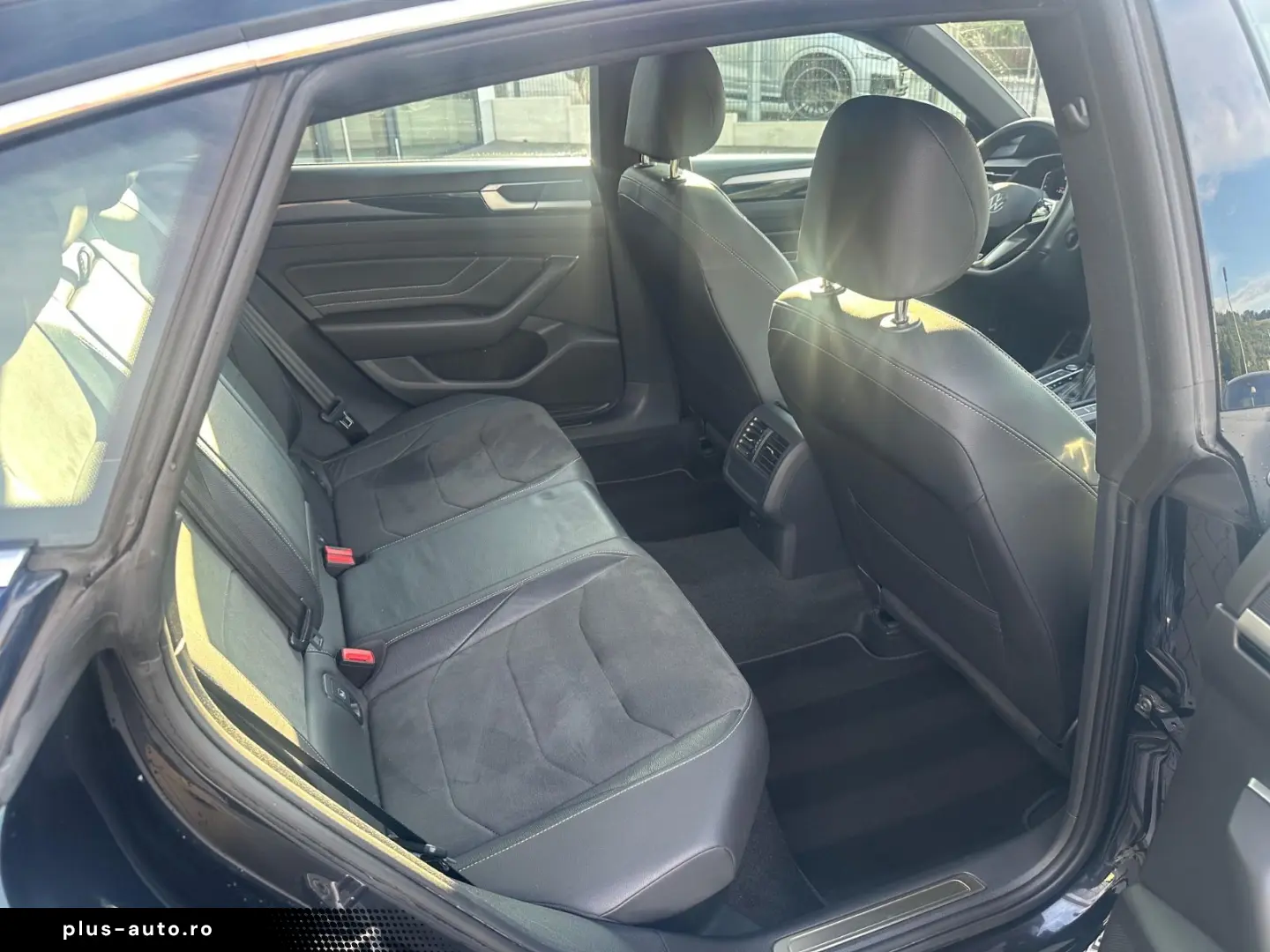 VW Arteon 2.0 TSI R-Line DSG Matrix-LED ACC