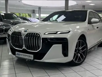 BMW 740 d xD M-Sport PANO-SKY ICONIC