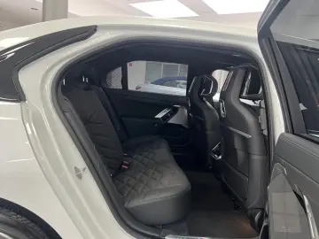 BMW 740 d xD M-Sport PANO-SKY ICONIC