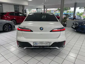 BMW 740 d xD M-Sport PANO-SKY ICONIC