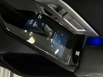 BMW 740 d xD M-Sport PANO-SKY ICONIC