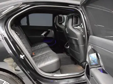 BMW 740 d xDrive M Sport Pano Memory