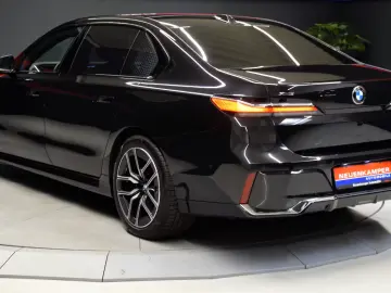BMW 740 d xDrive M Sport Pano Memory