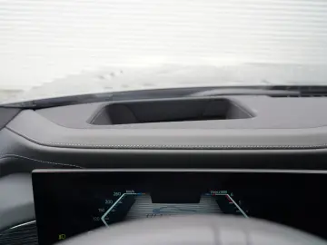 BMW 740 d xDrive M Sport SKYLOUNGE LUFT