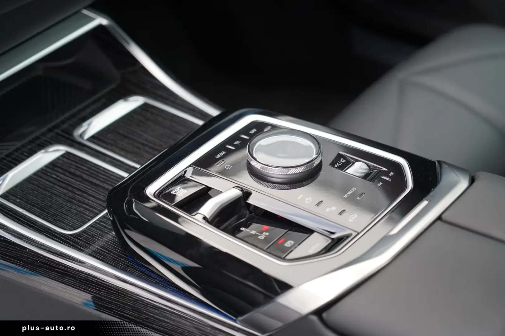 BMW 740 d xDrive M Sport SKYLOUNGE LUFT