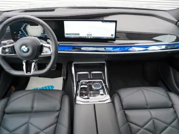 BMW 740 d xDrive M Sport SKYLOUNGE LUFT