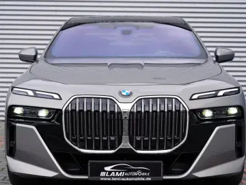 BMW 740 d xDrive M Sport SKYLOUNGE LUFT