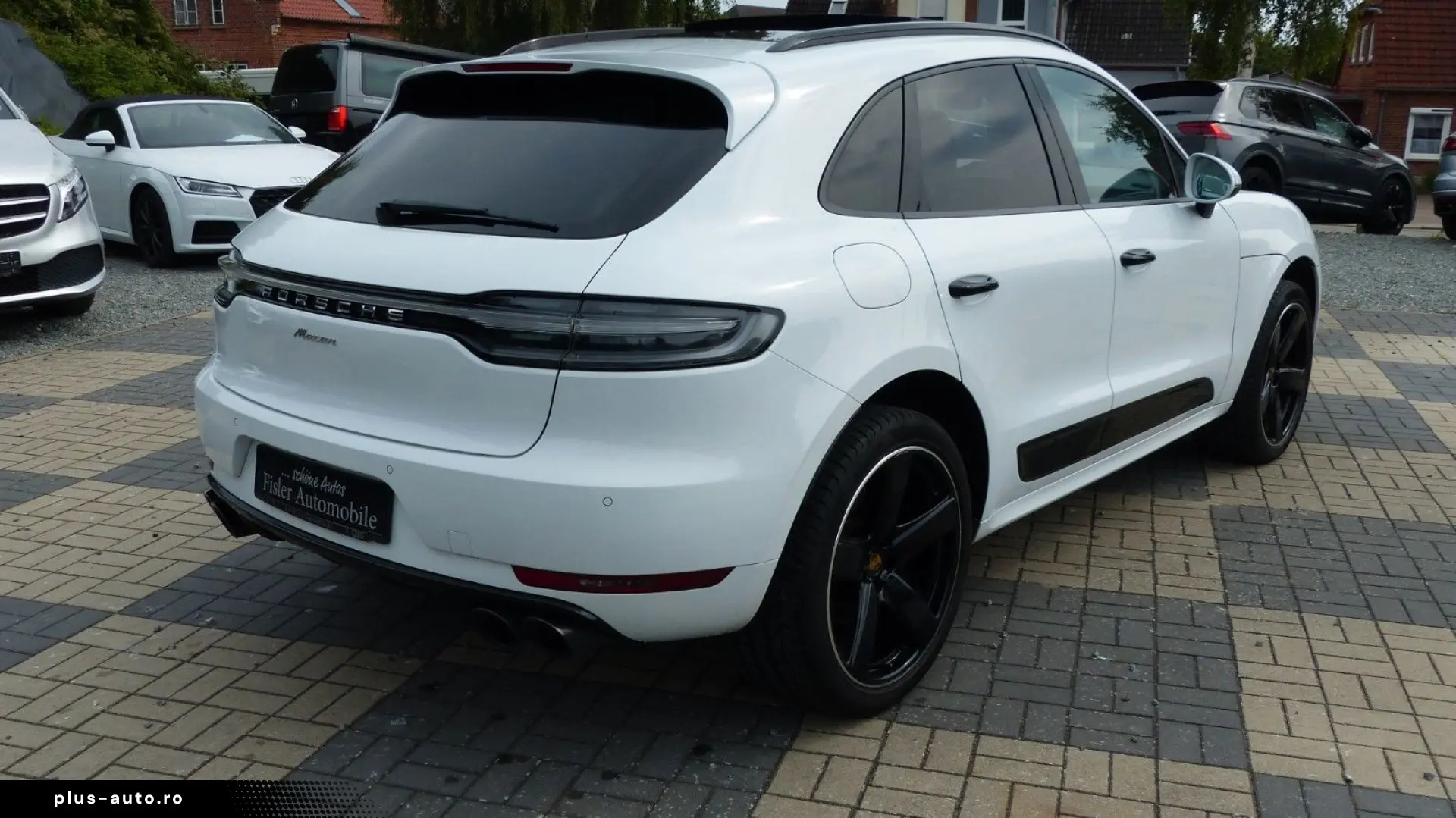 PORSCHE Macan 2.0 Sport Design Pano 21Zoll el.AHK