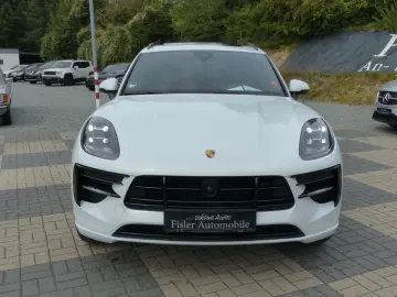 PORSCHE Macan 2.0 Sport Design Pano 21Zoll el.AHK