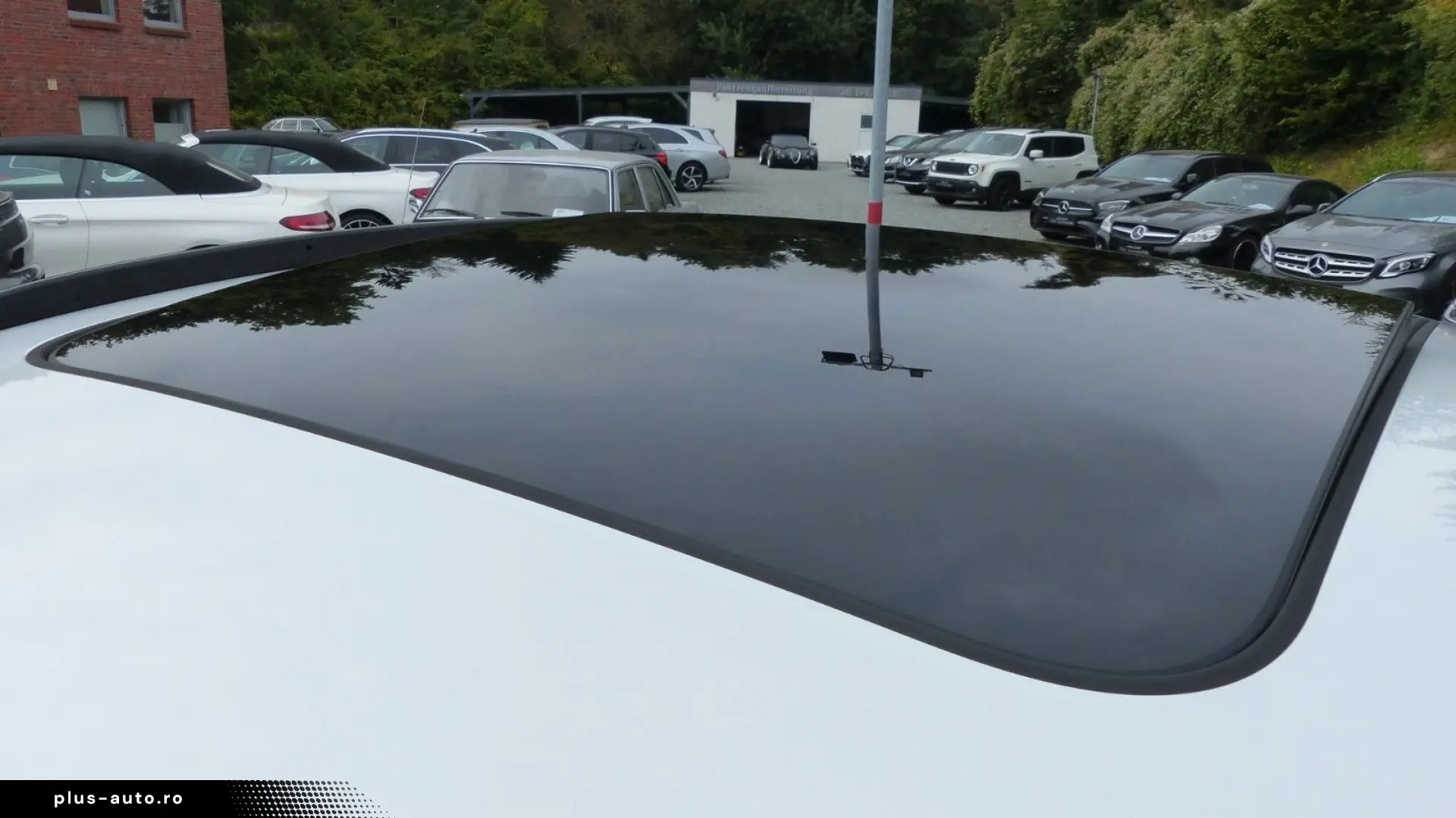 PORSCHE Macan 2.0 Sport Design Pano 21Zoll el.AHK