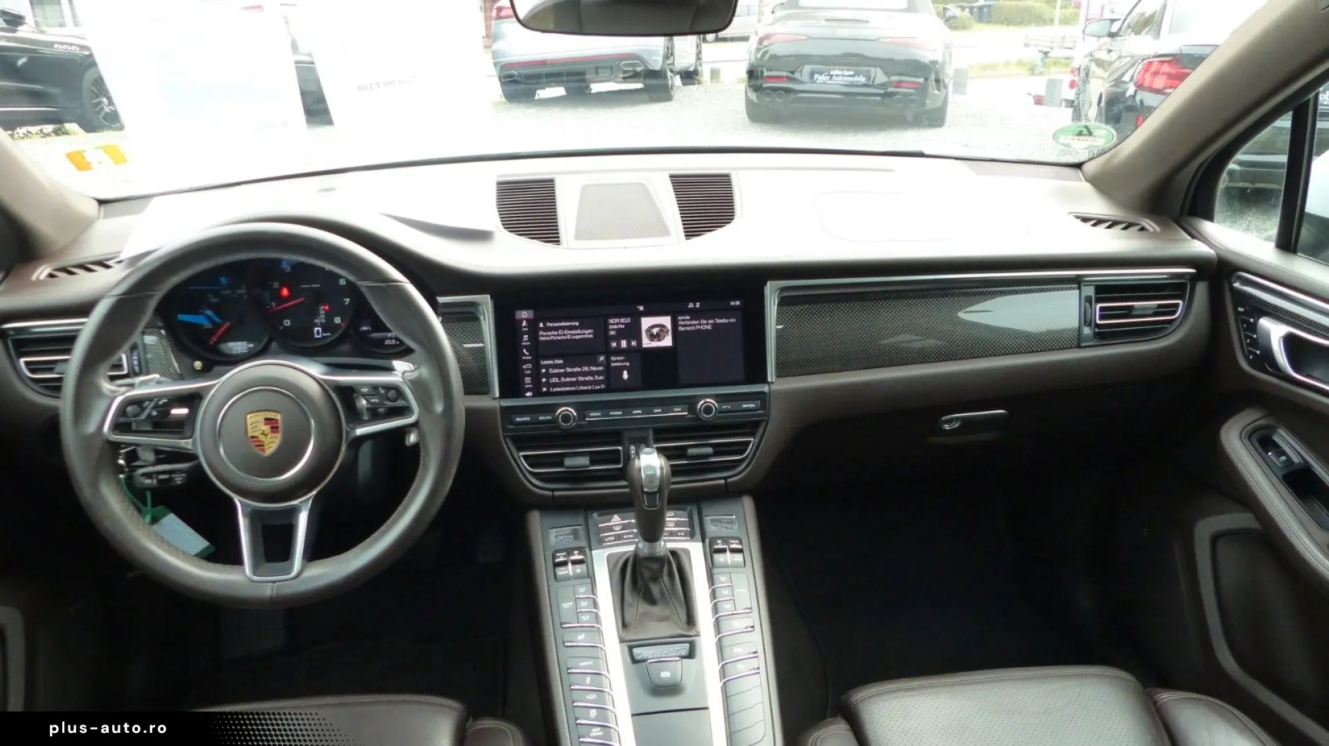 PORSCHE Macan 2.0 Sport Design Pano 21Zoll el.AHK