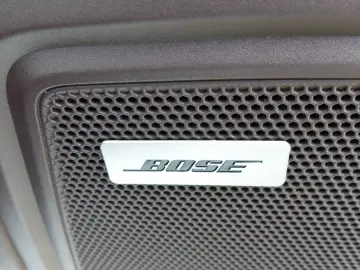 PORSCHE Macan 2.0 Sport Design Pano 21Zoll el.AHK