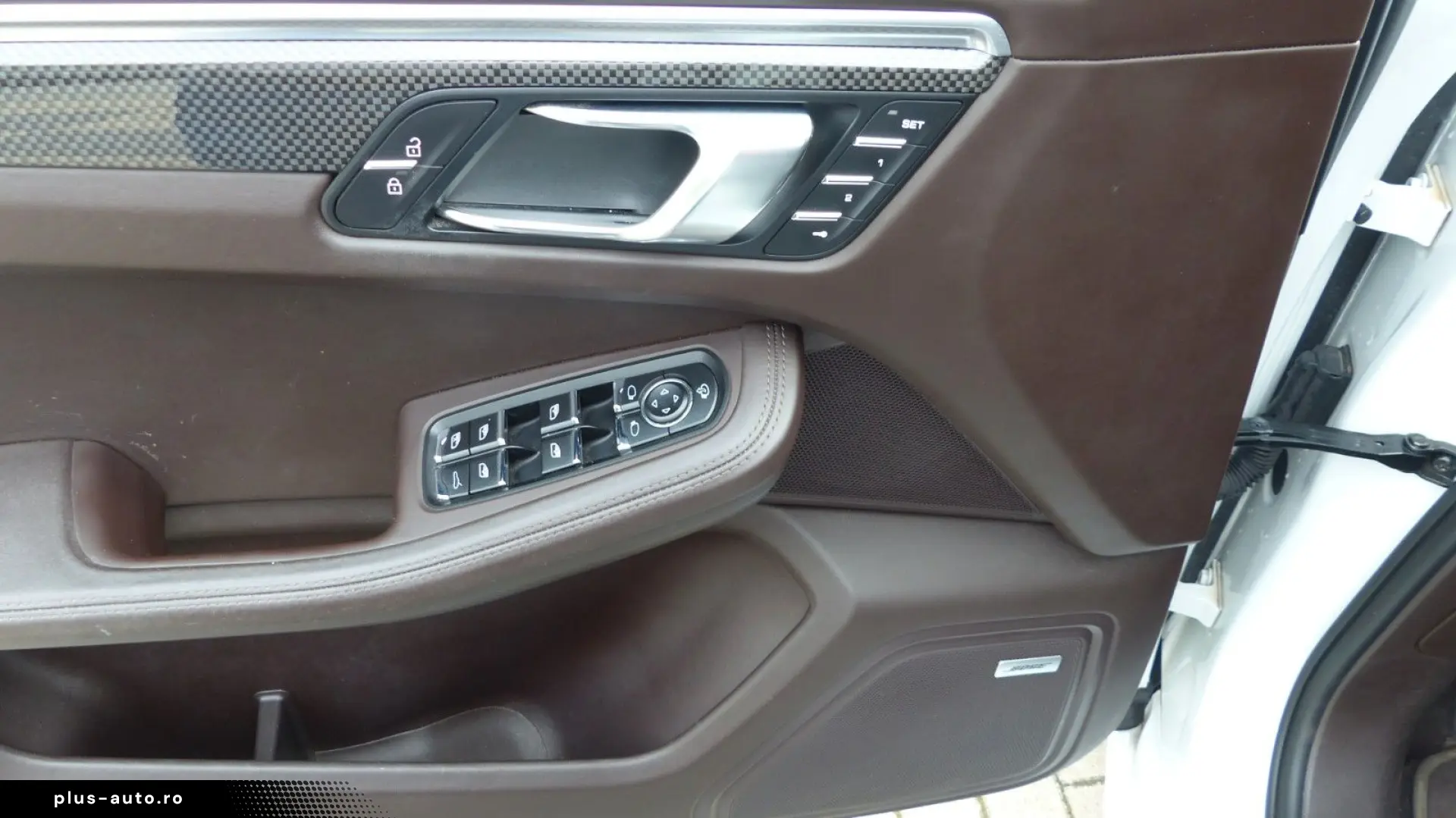 PORSCHE Macan 2.0 Sport Design Pano 21Zoll el.AHK