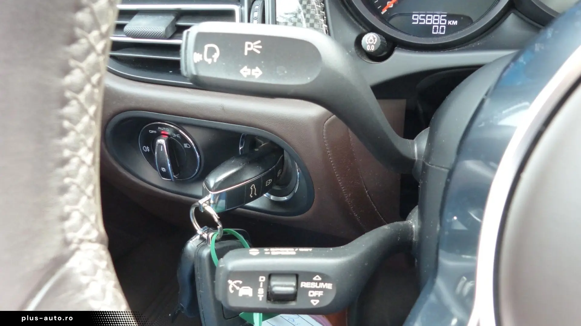 PORSCHE Macan 2.0 Sport Design Pano 21Zoll el.AHK