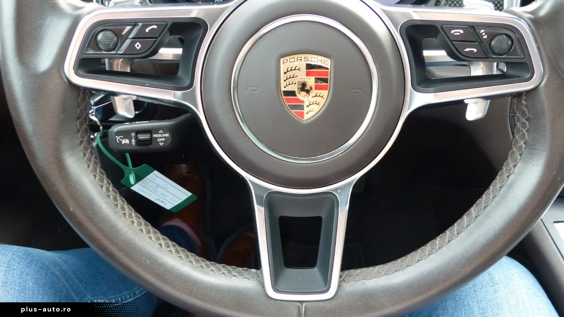 PORSCHE Macan 2.0 Sport Design Pano 21Zoll el.AHK