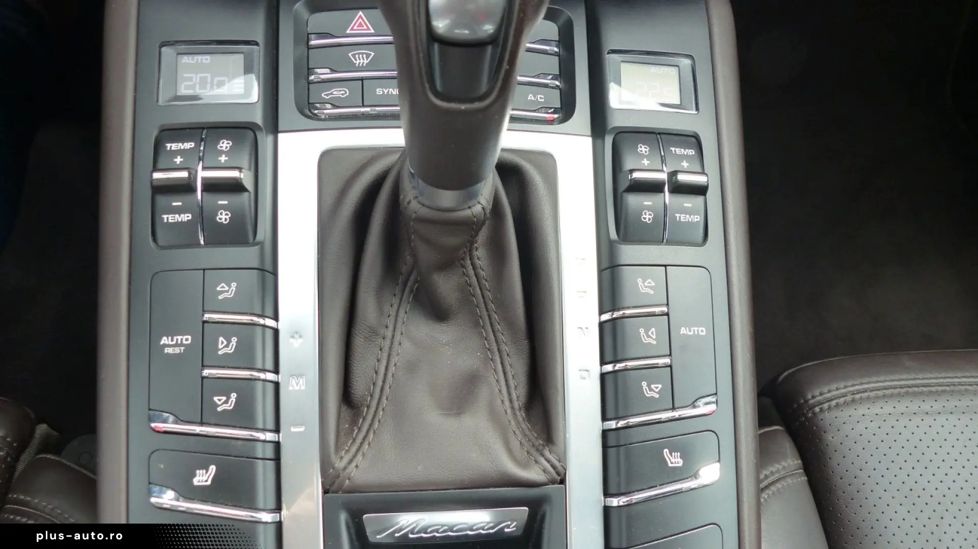 PORSCHE Macan 2.0 Sport Design Pano 21Zoll el.AHK