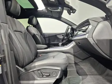 AUDI Q8 50 TDI S Line Black Pano Matrix Softc.Hud 22'