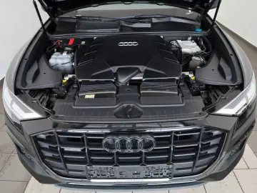AUDI Q8 55 TFSI quattro  Navi SH Kamera Panorama B&O