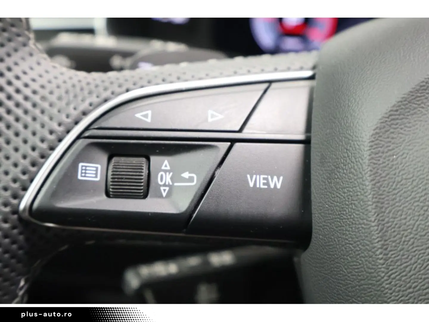 AUDI Q8 50 TDI quattro S line Navi Matrix AHK HUD