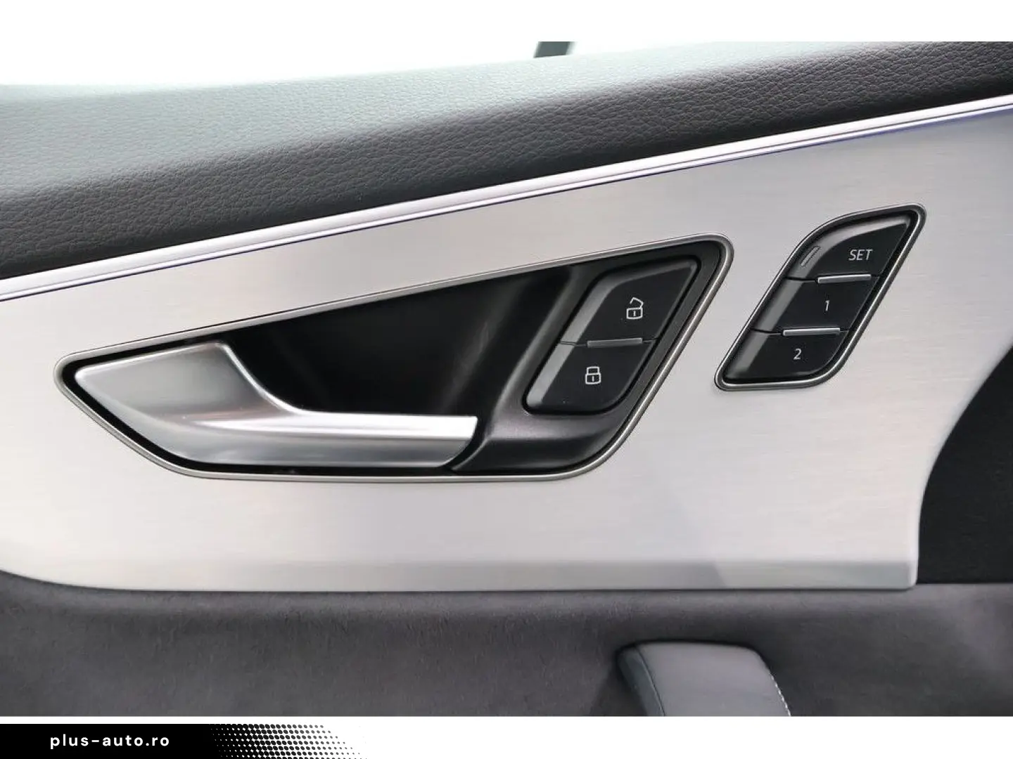 AUDI Q8 50 TDI quattro S line Navi Matrix AHK HUD