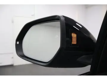 AUDI Q8 50 TDI quattro S line Navi Matrix AHK HUD