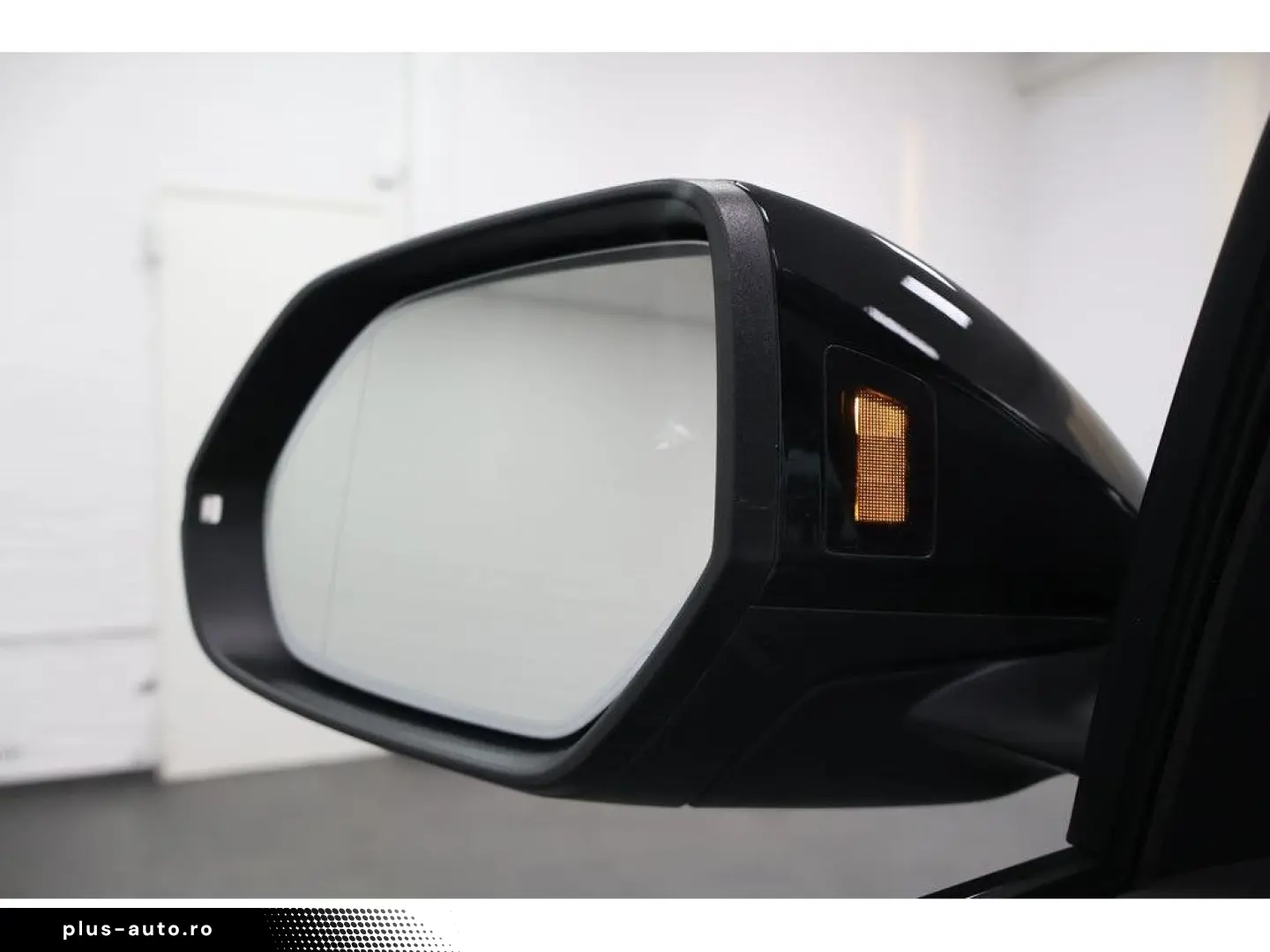 AUDI Q8 50 TDI quattro S line Navi Matrix AHK HUD