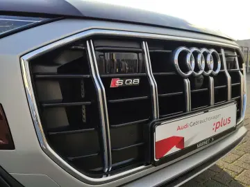AUDI SQ8 TFSI quattro Navi Matrix DVD AHK HUD B&O PDC