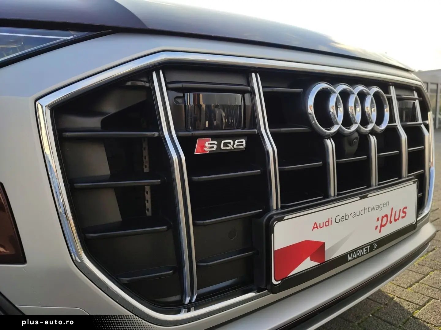 AUDI SQ8 TFSI quattro Navi Matrix DVD AHK HUD B&O PDC