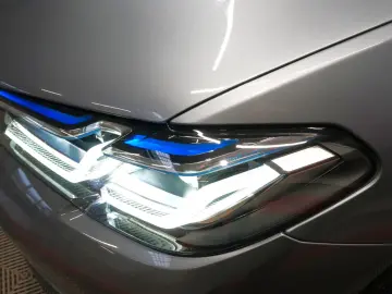 BMW 530 d xDrive Luxury Line Lim. LASER Leder RfK