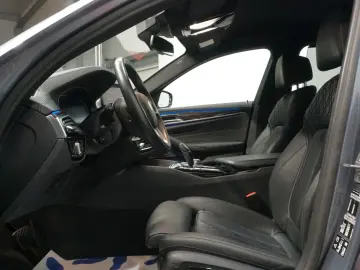 BMW 530 d xDrive Luxury Line Lim. LASER Leder RfK