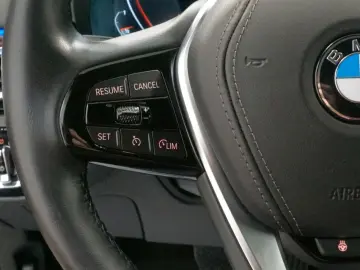 BMW 530 d xDrive Luxury Line Lim. LASER Leder RfK