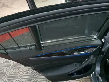 BMW 530 d xDrive Luxury Line Lim. LASER Leder RfK