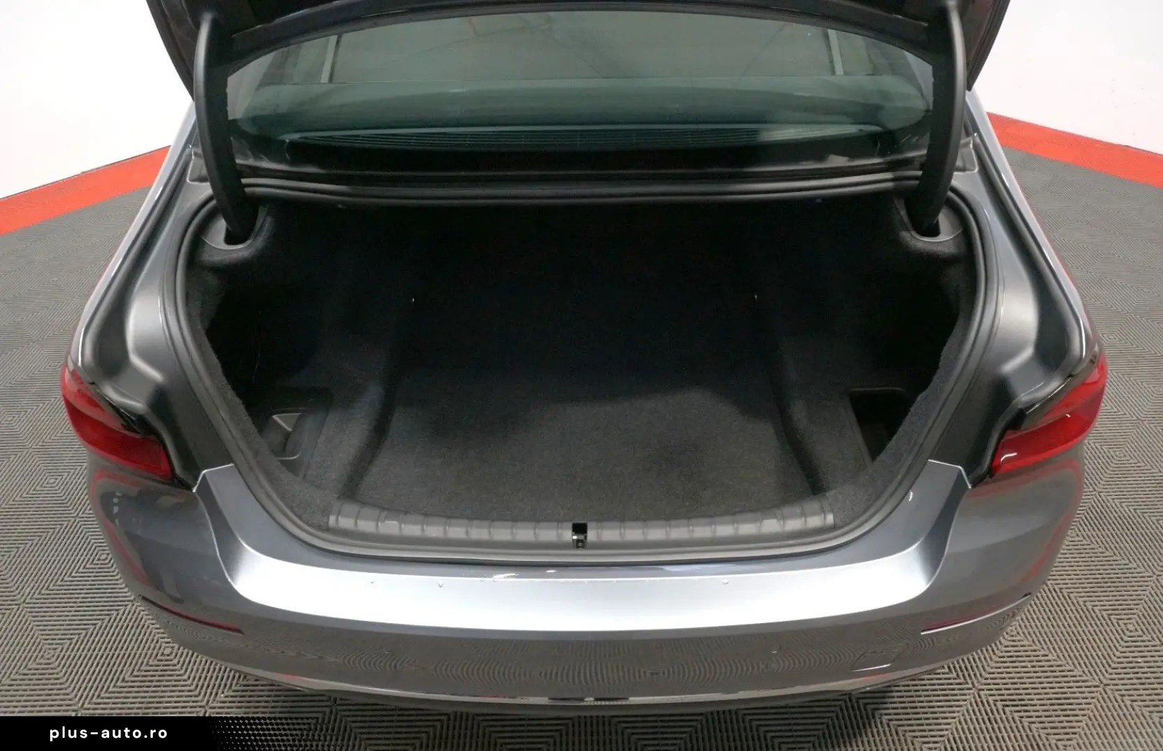 BMW 530 d xDrive Luxury Line Lim. LASER Leder RfK