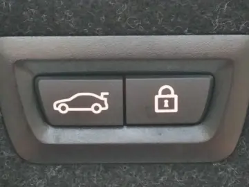 BMW 530 d xDrive Luxury Line Lim. LASER Leder RfK